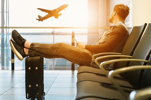 Pessoa no aeroporto